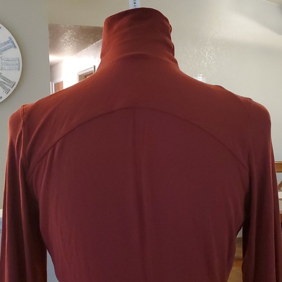 Lululemon Women's Long-Sleeve Shirt - Picture 3 of 6